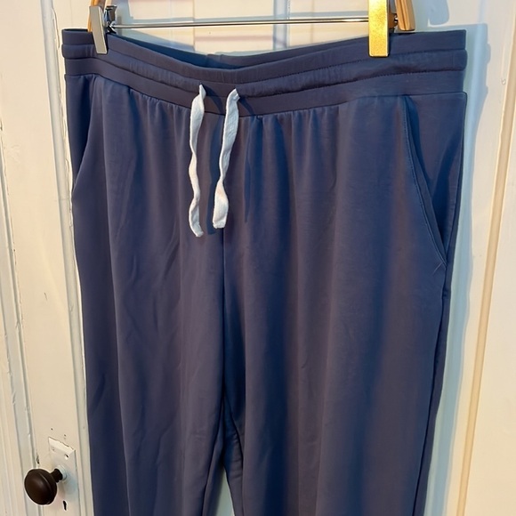 Lively Lounge Pants - Picture 3 of 10